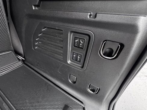 Used 2025 Buick Enclave Avenir w/ Super Cruise Package image 10