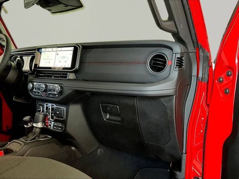 Used 2026 Jeep Gladiator Rubicon AWD/4WD image 25