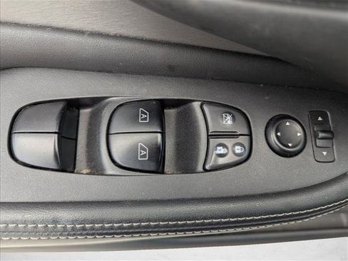 Used 2019 Nissan Murano S w/ Cargo Package FWD image 10