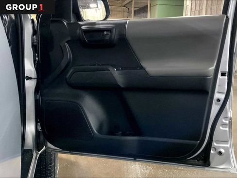 Used 2022 Toyota Tacoma SR image 17