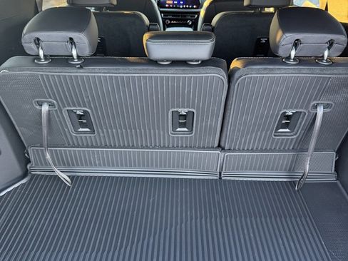 New 2026 Chevrolet Traverse LT w/ Sun and Wheel Package image 4