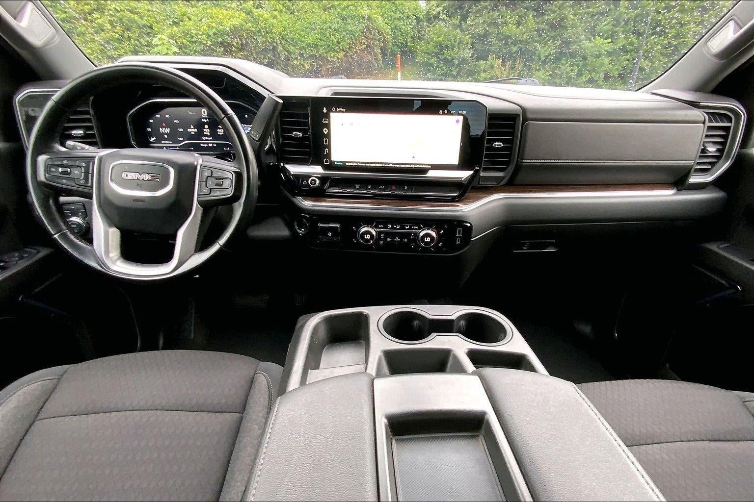 Used 2024 GMC Sierra 2500 SLE w/ SLE Value Package; AWD/4WD image 16