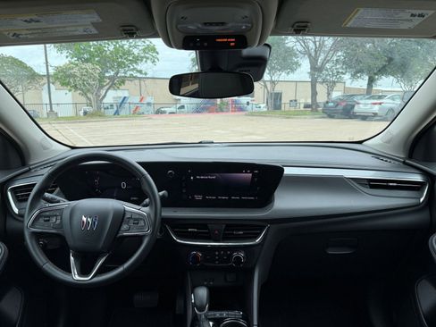 Used 2025 Buick Encore GX Preferred FWD image 34