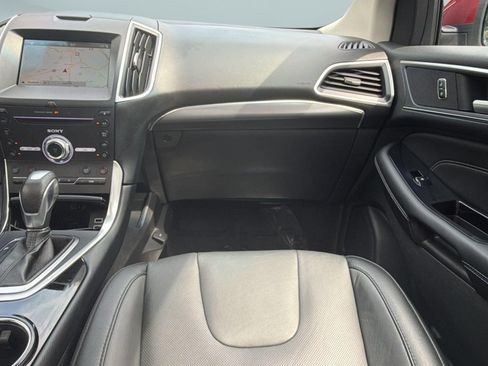 Used 2017 Ford Edge Titanium w/ Equipment Group 301A AWD/4WD image 30