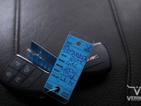 Used 2024 GMC Sierra 2500 Denali w/ Denali Reserve Package image 43