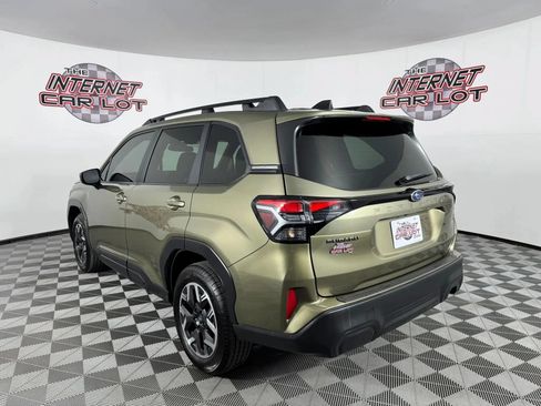 Used 2026 Subaru Forester Premium AWD/4WD image 5
