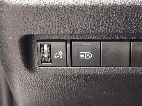 Used 2025 Toyota RAV4 XLE w/ Convenience Package FWD image 23