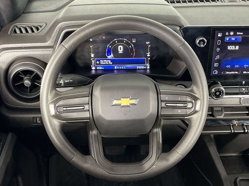 Used 2023 Chevrolet Colorado W/T image 14