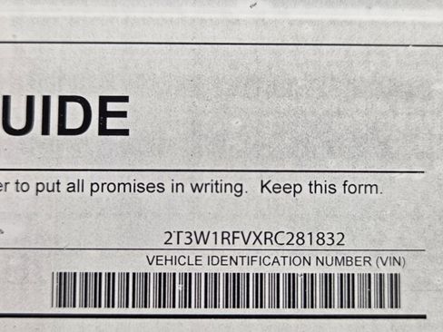 Used 2024 Toyota RAV4 XLE image 33