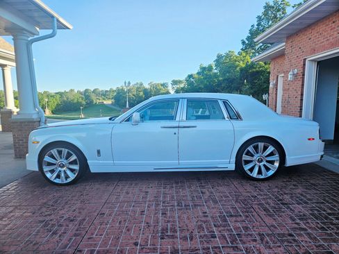 Used 2007 Rolls-Royce Phantom Sedan RWD image 6