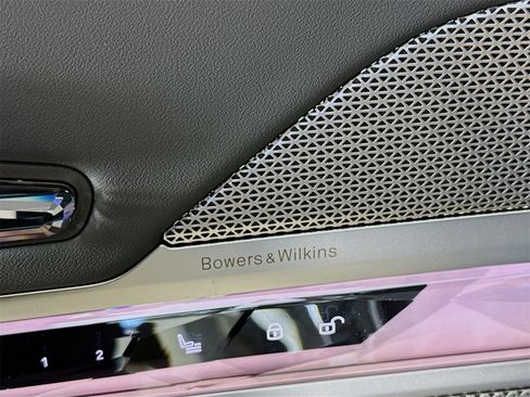 New 2026 BMW 740i image 19