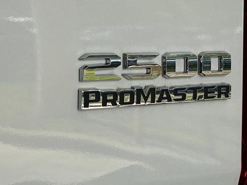 Used 2025 RAM ProMaster 2500 w/ Convenience Group FWD image 15