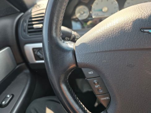 Used 2003 Ford Thunderbird RWD image 13