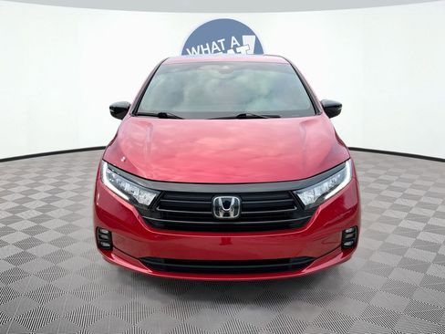 Used 2024 Honda Odyssey Sport image 2