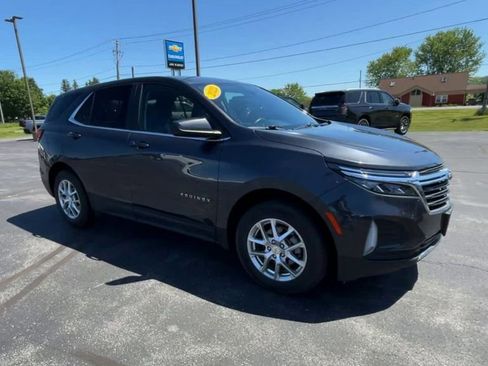 Used 2022 Chevrolet Equinox LT AWD/4WD image 2