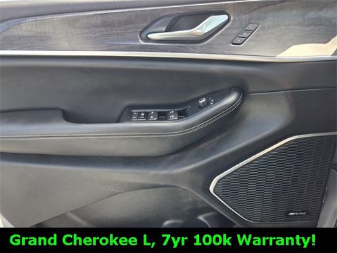 Certified 2024 Jeep Grand Cherokee L Limited w/ Luxury Tech Group II image 22