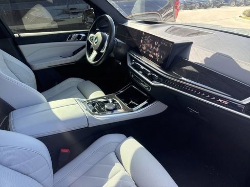 Certified 2024 BMW X5 sDrive40i w/ M Sport Package image 6