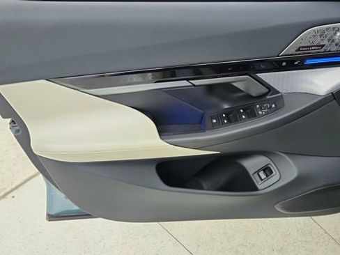 Used 2024 BMW 530i image 35