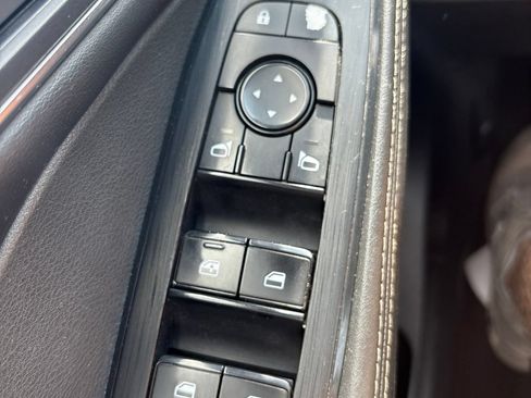 Used 2021 Nissan Rogue SV w/ Premium Package FWD image 13