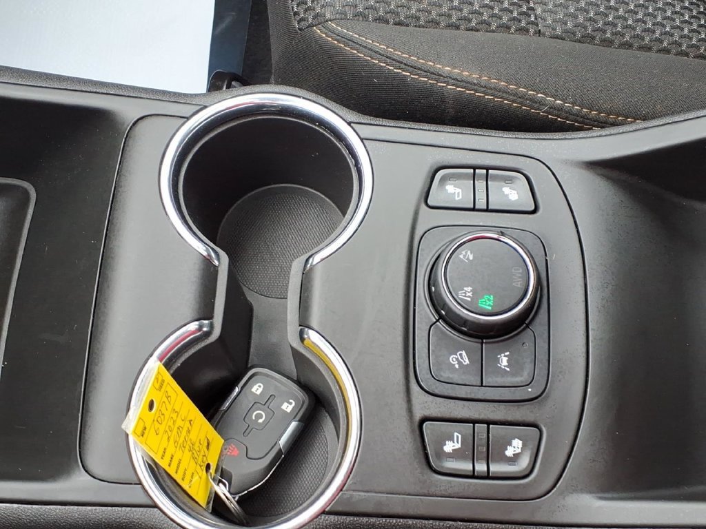 Used 2023 GMC Terrain SLE w/ Driver Convenience Package AWD/4WD image 25