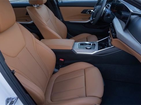Certified 2025 BMW 330i xDrive Sedan image 21