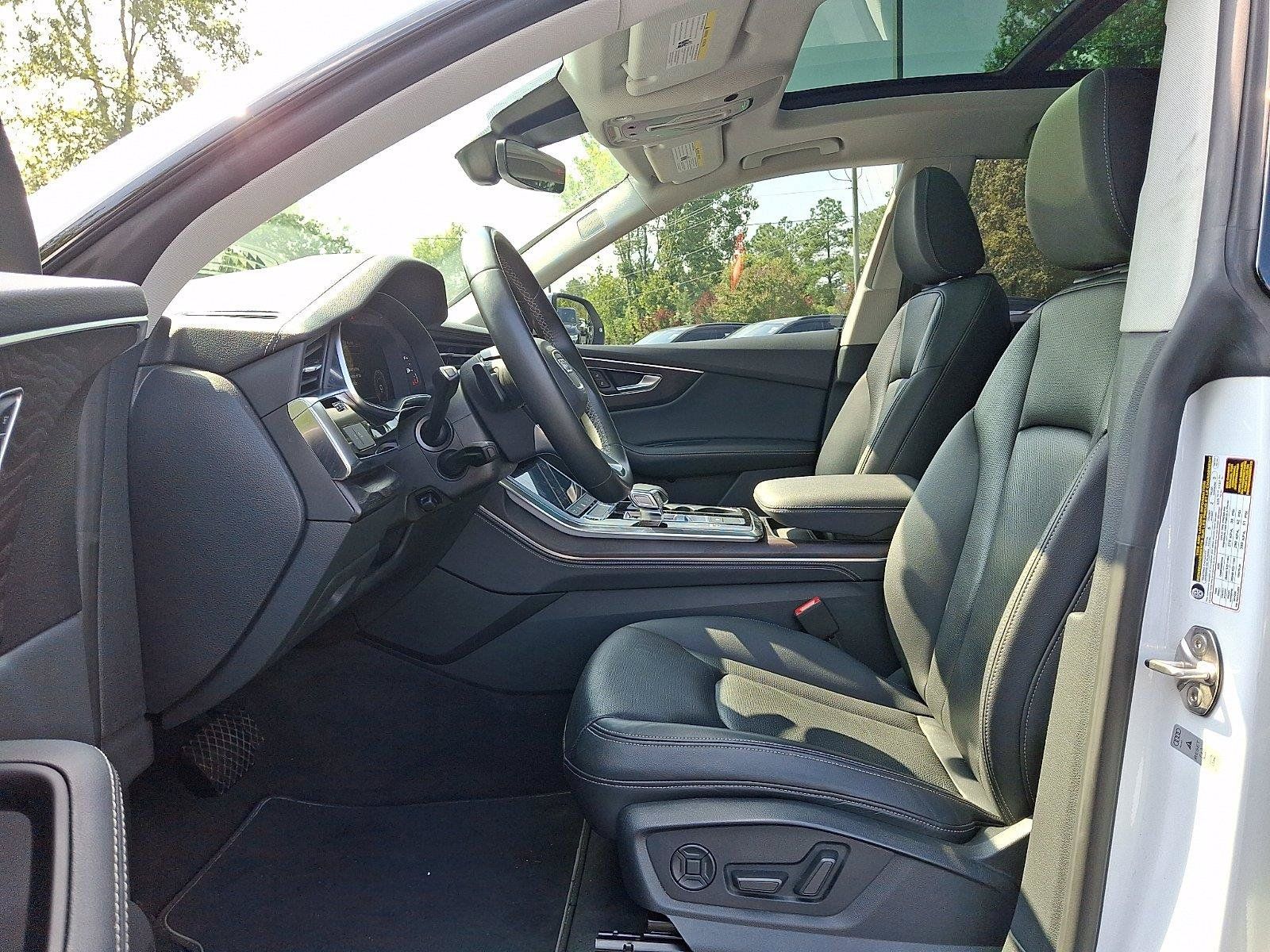 Used 2023 Audi Q8 Premium Plus w/ Premium Plus Package AWD/4WD image 13