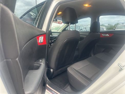 Used 2023 Kia Forte LXS w/ LXS Technology Package image 16