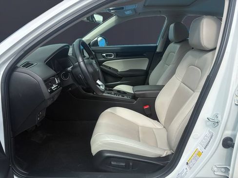 Used 2024 Honda Civic Touring image 9