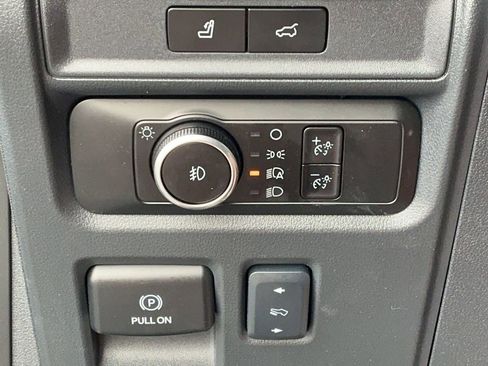 Used 2024 Ford Expedition Limited AWD/4WD image 36