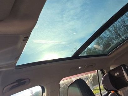 Used 2019 Volkswagen Tiguan SE w/ Panoramic Sunroof Package