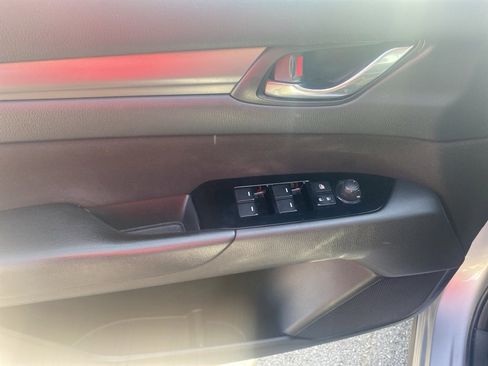 Used 2018 MAZDA CX-5 Sport image 16