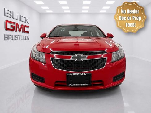 Used 2014 Chevrolet Cruze LT FWD image 2