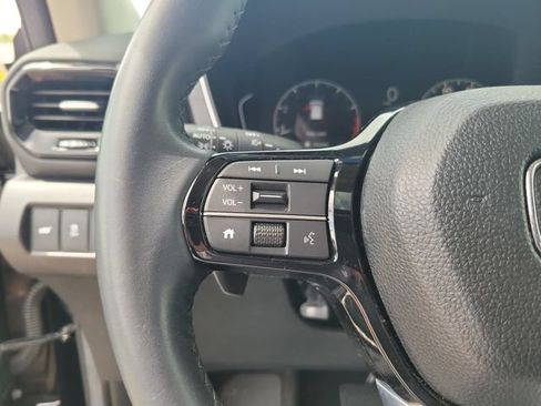 Certified 2024 Honda Pilot Touring image 16
