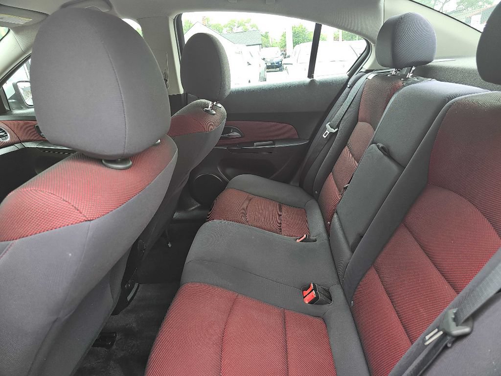 Used 2013 Chevrolet Cruze LT w/ RS Package FWD image 40