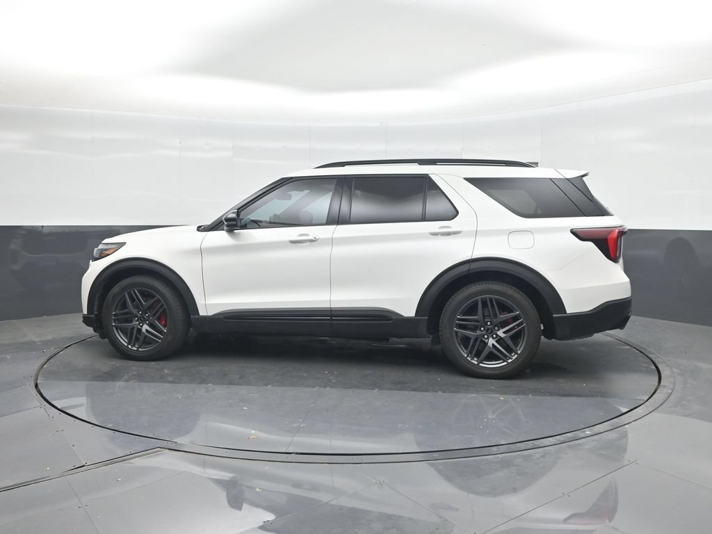 Used 2025 Ford Explorer ST RWD image 27