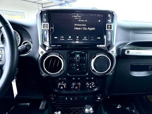 Used 2014 Jeep Wrangler Unlimited Sahara w/ Connectivity Group image 16