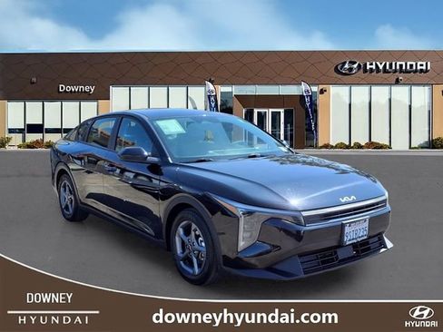 Used 2025 Kia K4 FWD image 3