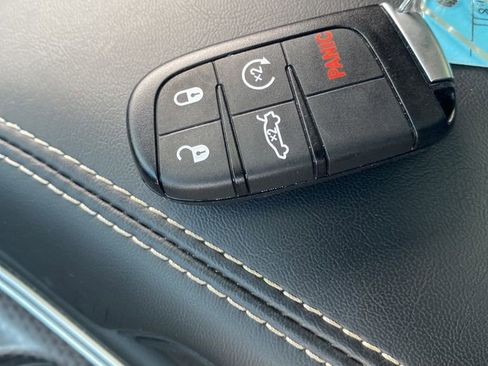 Used 2022 Dodge Challenger SRT Hellcat w/ Plus Package image 21