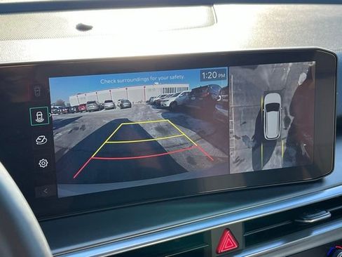 Certified 2025 Kia Sorento SX Prestige image 25