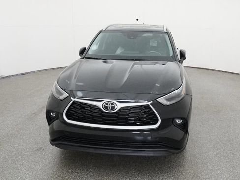 New 2026 Toyota Highlander XLE image 15
