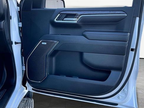 Used 2023 Chevrolet Silverado 1500 LTZ image 25