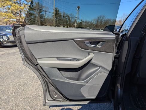 Used 2019 Audi Q8 Premium AWD/4WD image 29