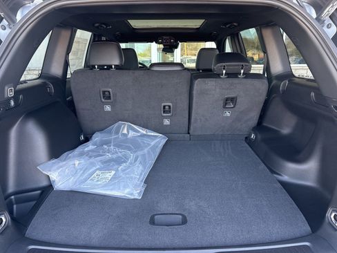 New 2025 Jeep Grand Cherokee Limited w/ Trailer Tow Package image 13