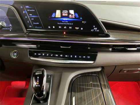 Certified 2024 Cadillac Escalade Sport image 23