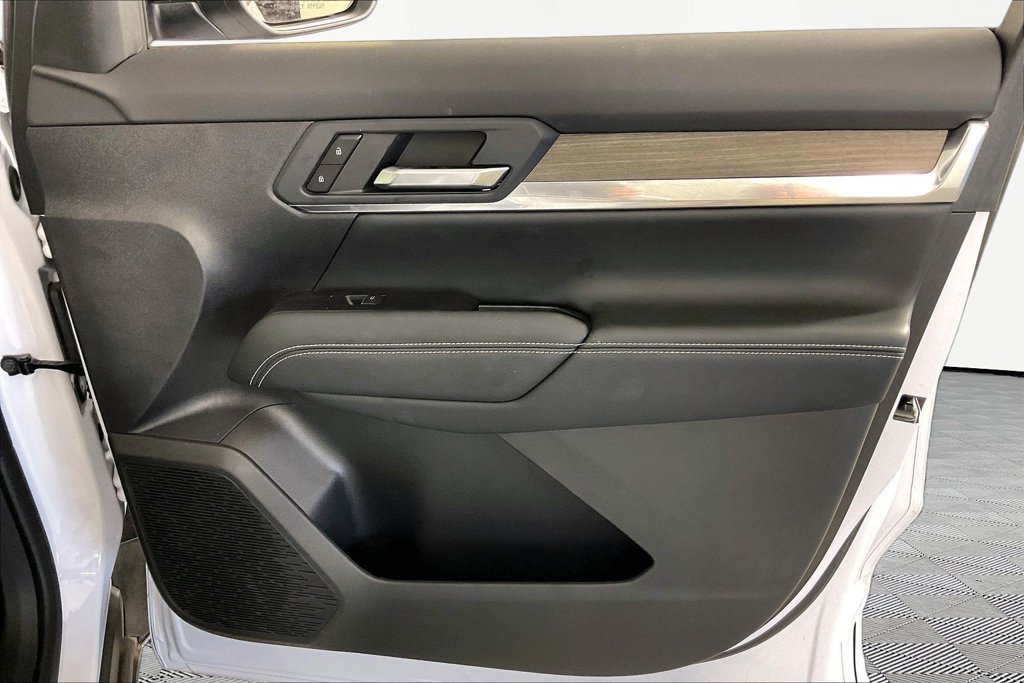Used 2026 GMC Terrain Denali w/ LPO, Floor Liner Package AWD/4WD image 24