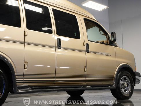 Used 2006 Chevrolet Express 1500 w/ Preferred Equipment Group image 28