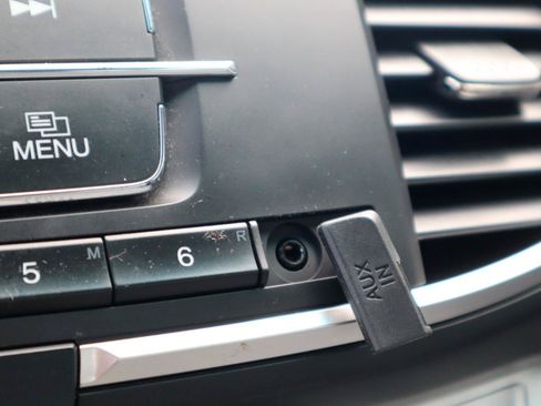 Used 2013 Honda Accord LX image 59