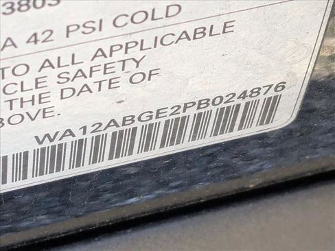 Used 2023 Audi e-tron Premium Plus w/ Premium Plus Package image 15