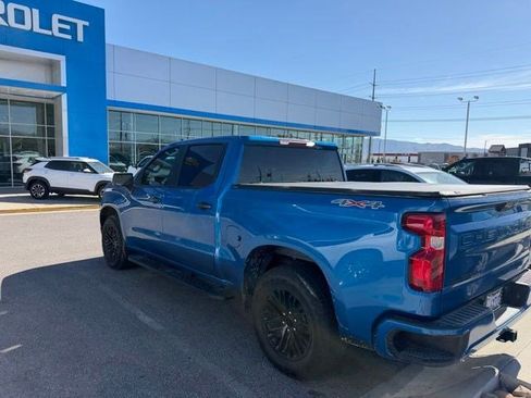 Used 2022 Chevrolet Silverado 1500 Custom AWD/4WD image 3