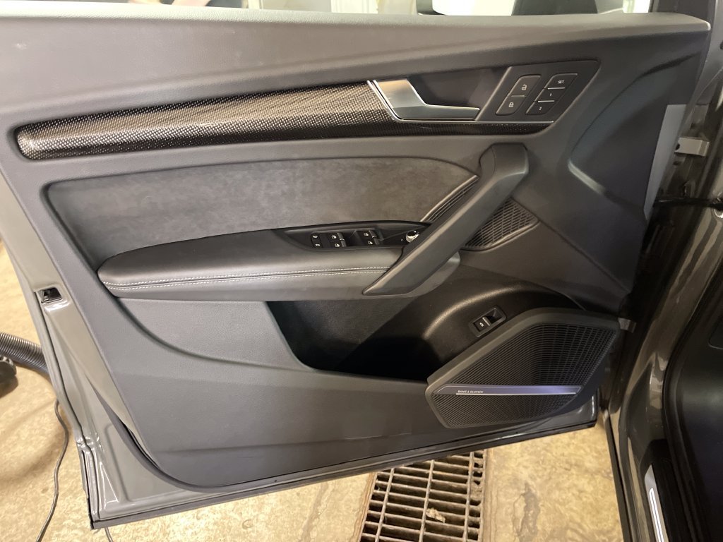 Certified 2023 Audi SQ5 Premium Plus w/ Premium Plus Package AWD/4WD image 17